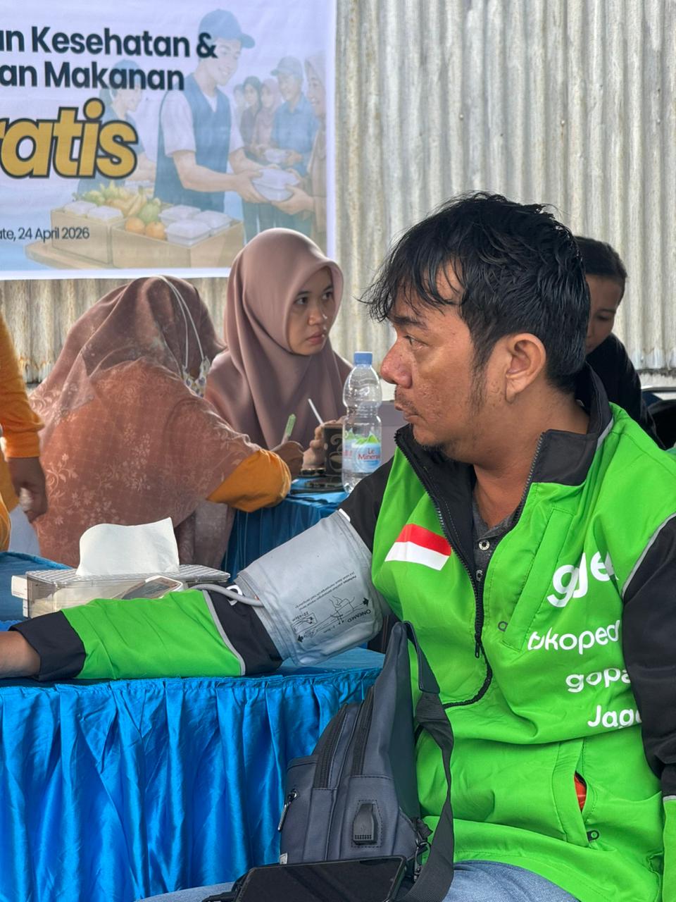 Wujudkan Asta Cita Presiden Prabowo, Kantor Imigrasi Ternate Gelar Pemeriksaan Kesehatan dan Makan Siang Gratis bagi Komunitas Ojol