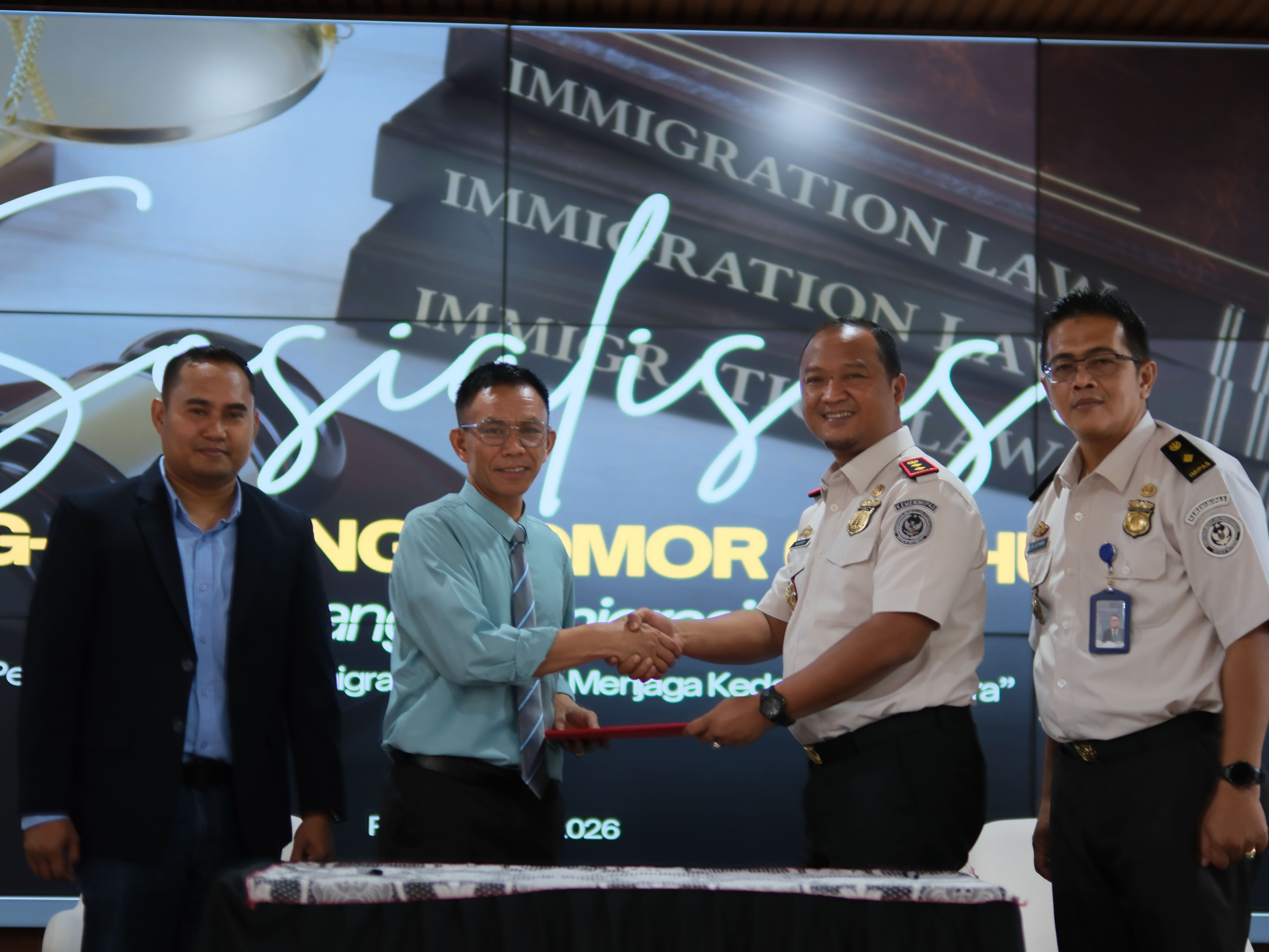 Perkuat Literasi Hukum, Imigrasi Ternate Gelar Sosialisasi di Unkhair